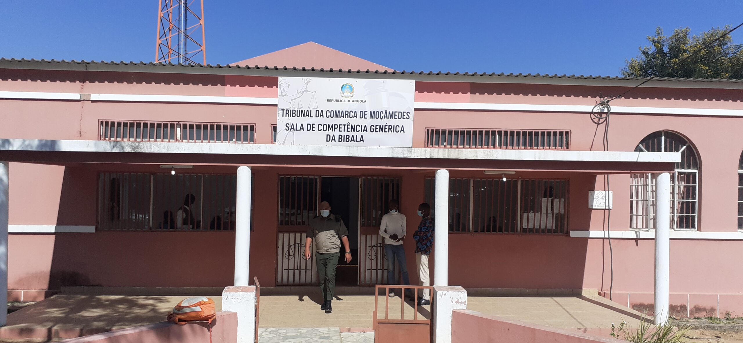 NAMIBE:TRIBUNAL GENÉRICO DA BIBALA PROVOU ÀS ACUSAÇÕES CONTRA  ANTIGO VICE-GOVERNADOR JOSÉ TCHINDONGO ANTÓNIO MAS ABSOLVEU O ARGUIDO SOB PROTESTO DA PGR