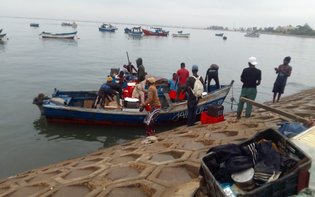 NAMIBE:VENDEDORES AMBULANTES NO TOMBWA BURLADOS MAIS DE 15 MILHÕES DE KWANZAS