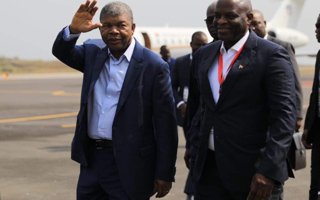 PRESIDENTE JOÃO LOURENÇO TRABALHA!